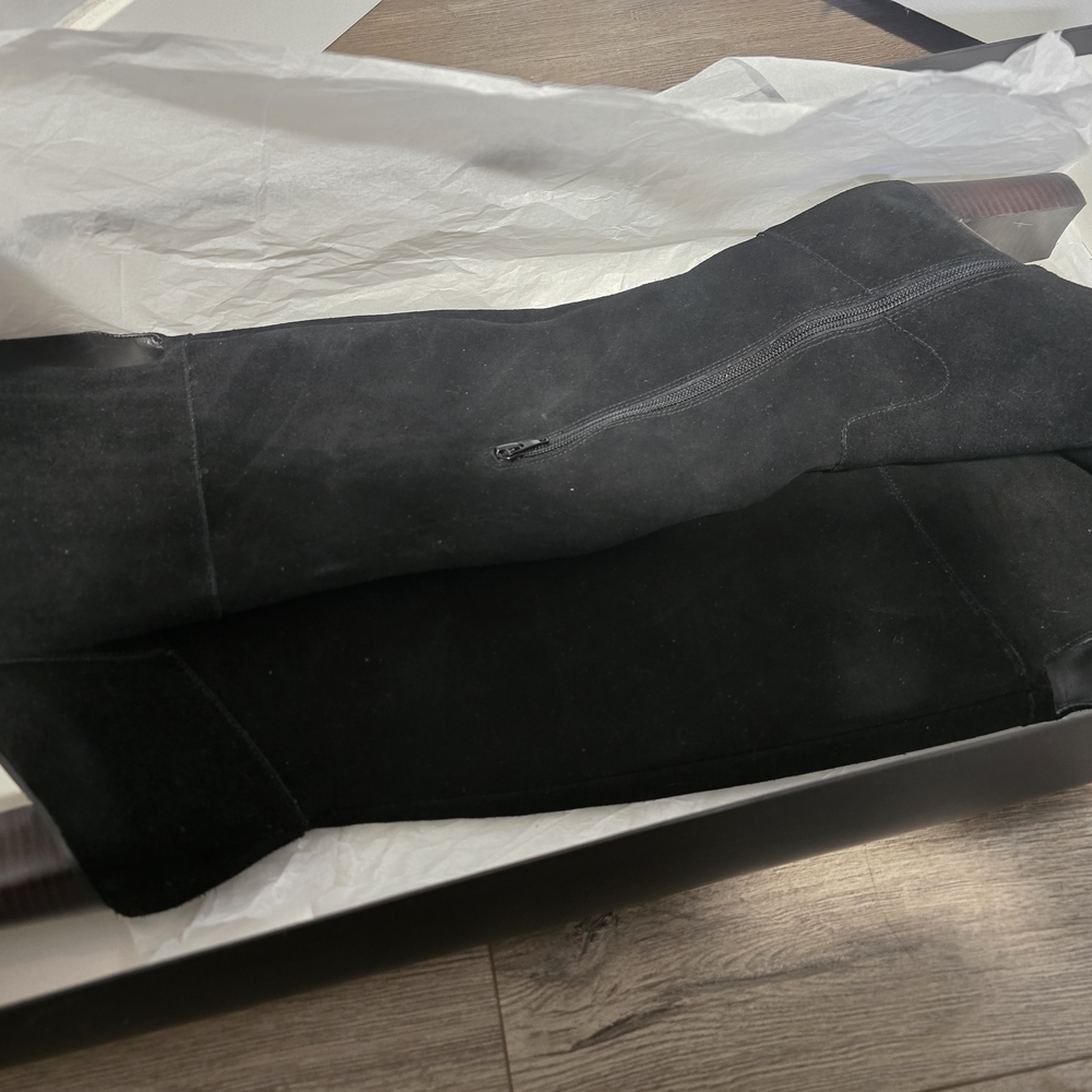 Lord & Taylor Black Heeled Boots